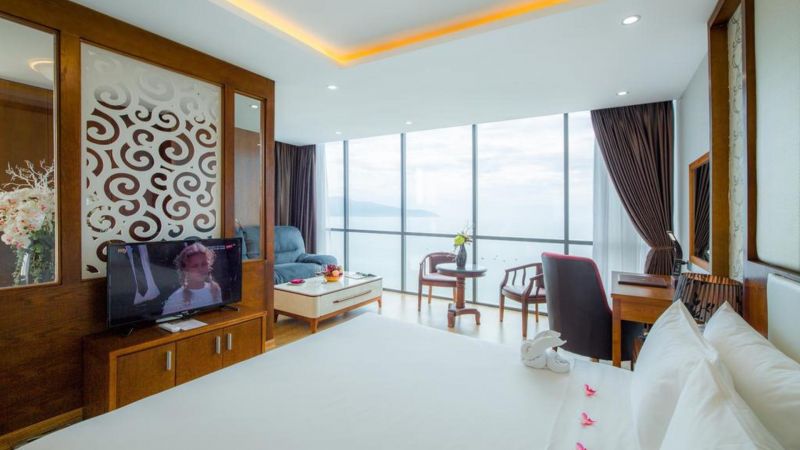 LE HOANG BEACH HOTEL DANANG фото 2