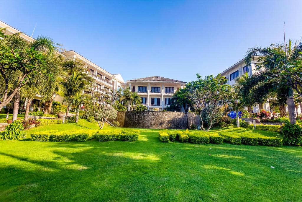 LOTUS MUINE RESORT & SPA