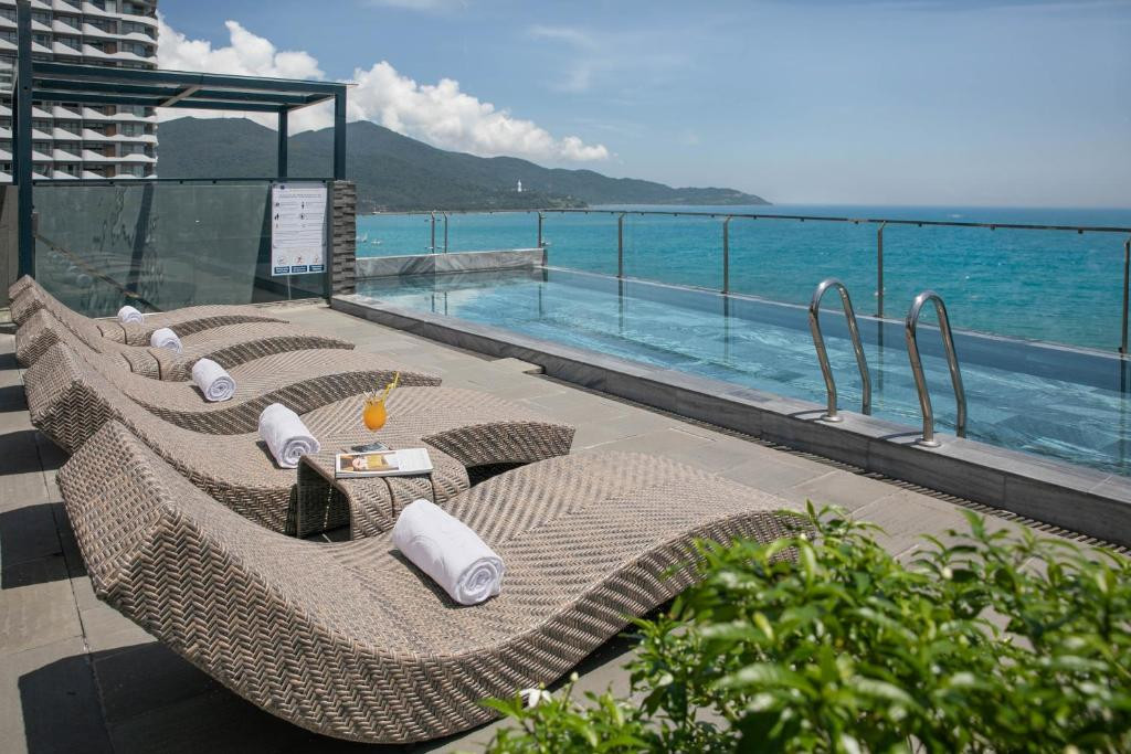MANGATA BEACHFRONT HOTEL DANANG фото 8