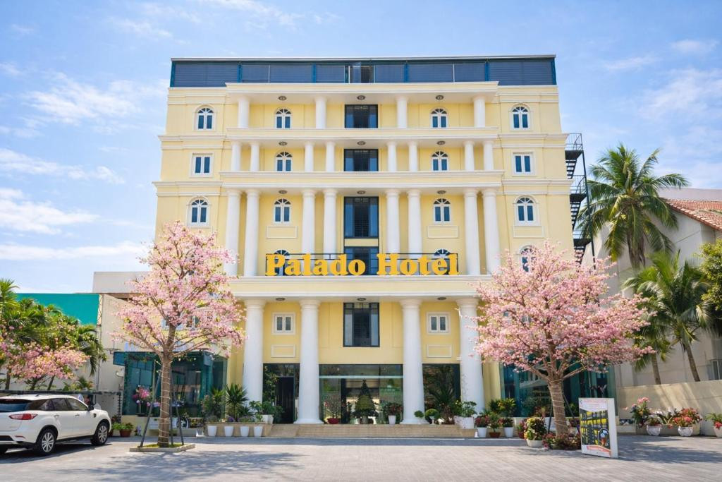 PALADO HOTEL MUINE