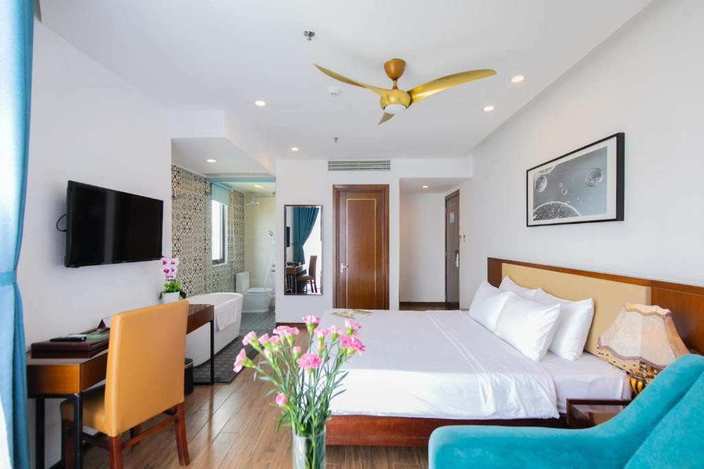 RITZY BOUTIQUE фото 5