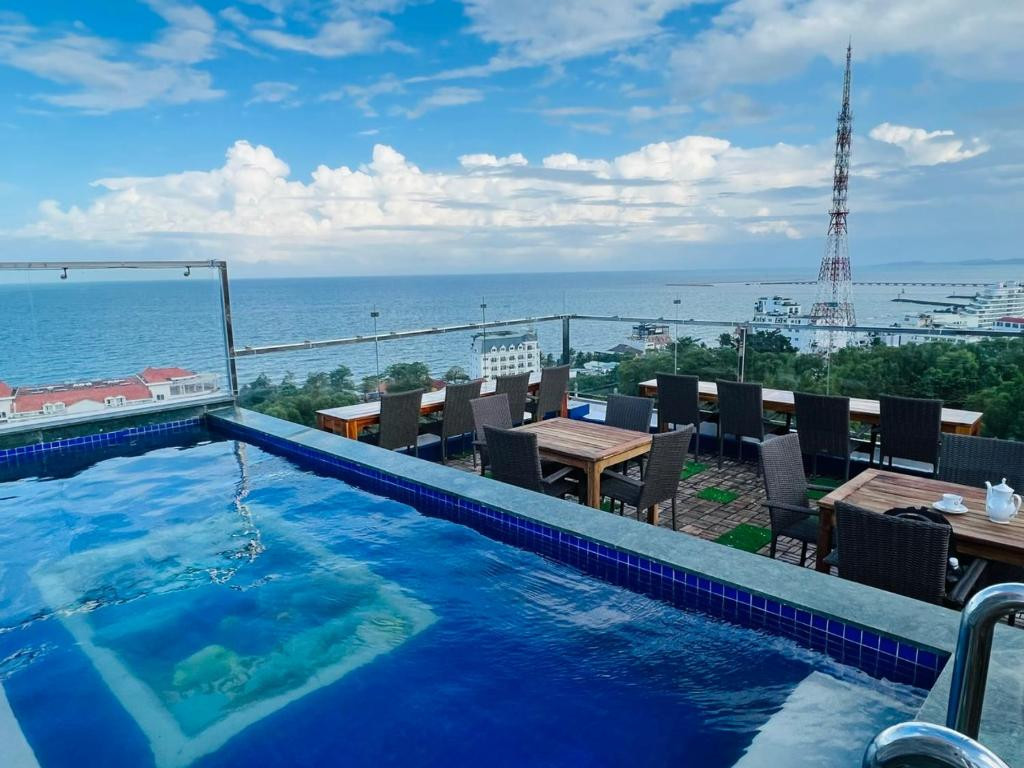 ROCK MILA PHU QUOC HOTEL фото 3