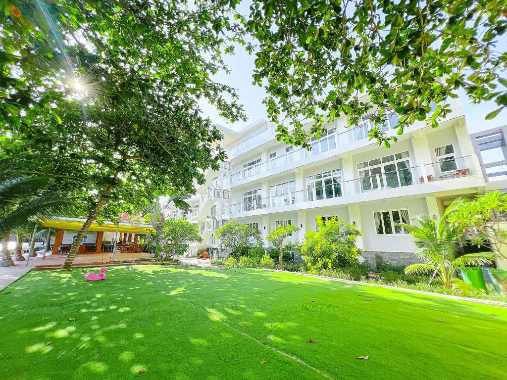 SAND BEACH RESORT