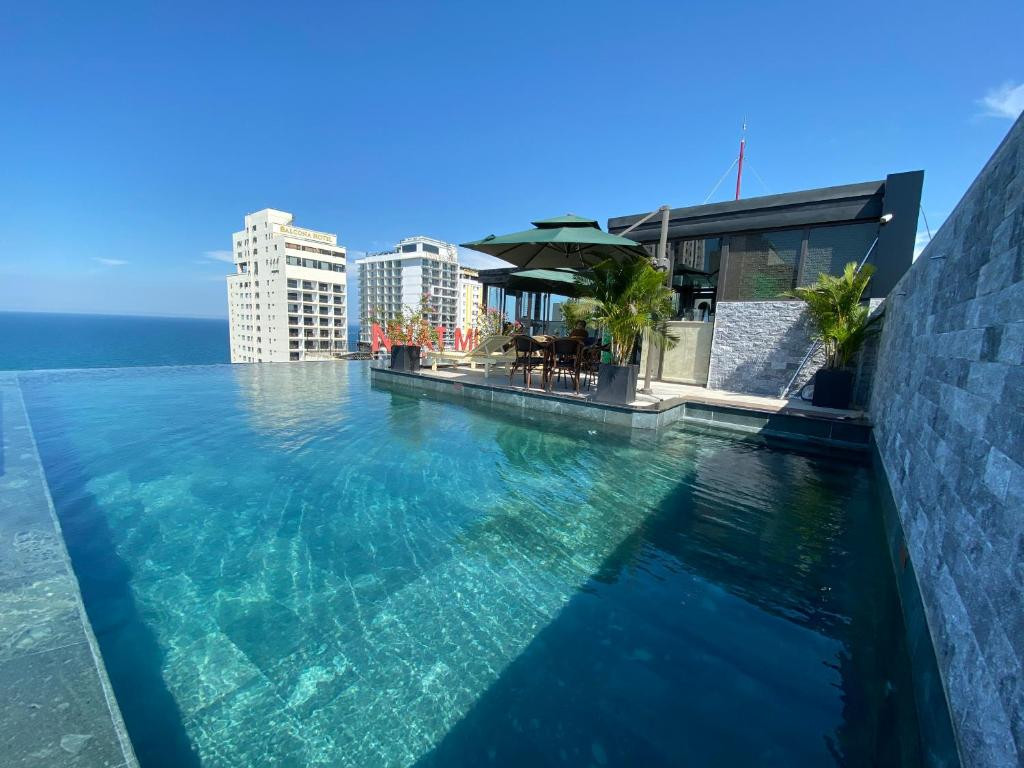 SANTA LUXURY HOTEL  фото 2