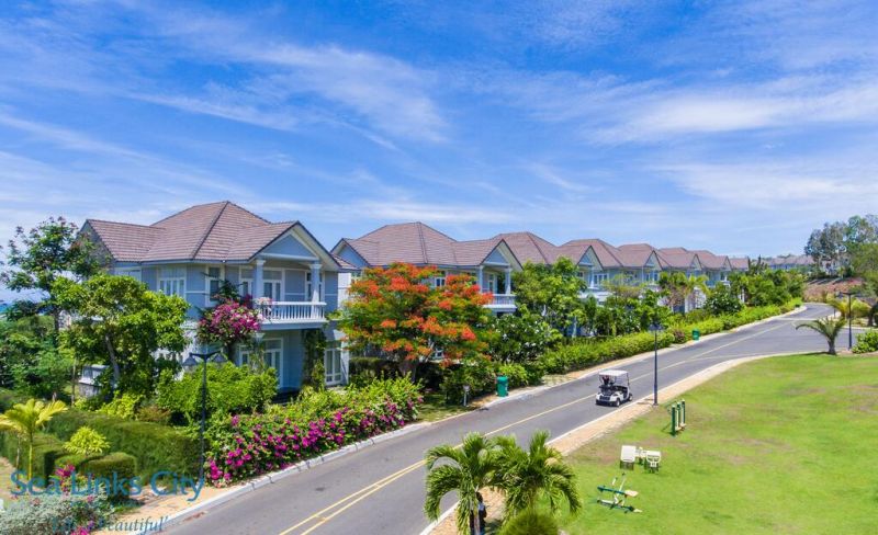SEA LINKS BEACH VILLAS