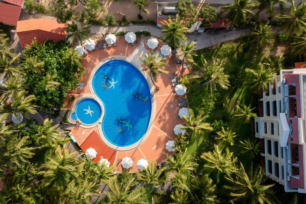 SEA LION BEACH RESORT & SPA (EX.DESSOLE BEACH RESORT MUI NE) фото 8