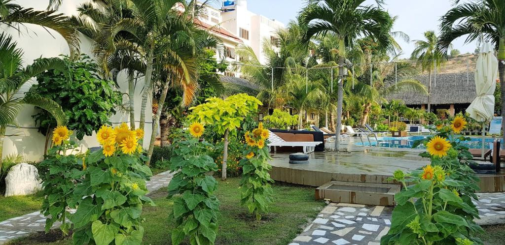 SUN & SAND BEACH HOTEL фото 2