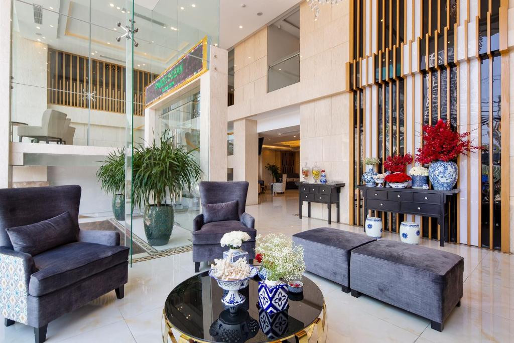 TGT DA NANG BEACH HOTEL фото 4