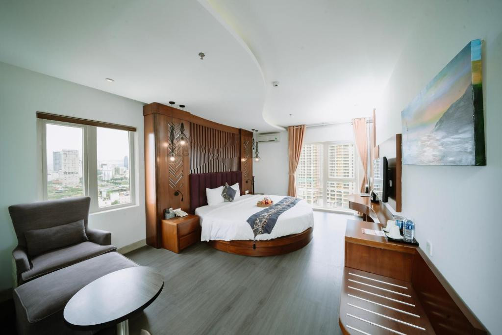 TGT DA NANG BEACH HOTEL фото 7