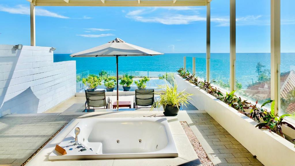THE CLIFF RESORT & RESIDENCE фото 4