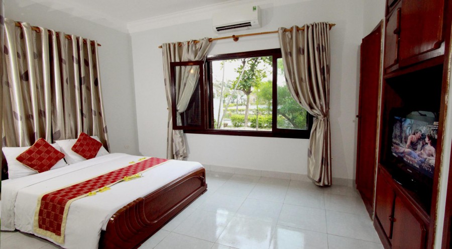 TOURANE HOTEL