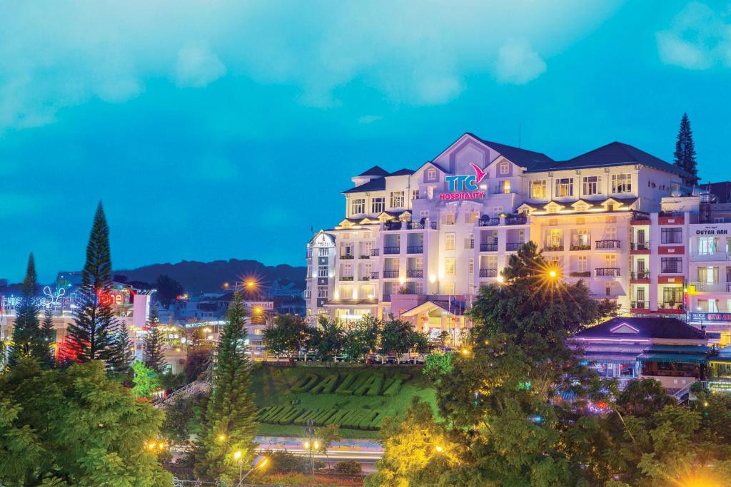 TTC HOTEL NGOC LAN