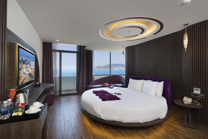 V HOTEL NHA TRANG фото 7