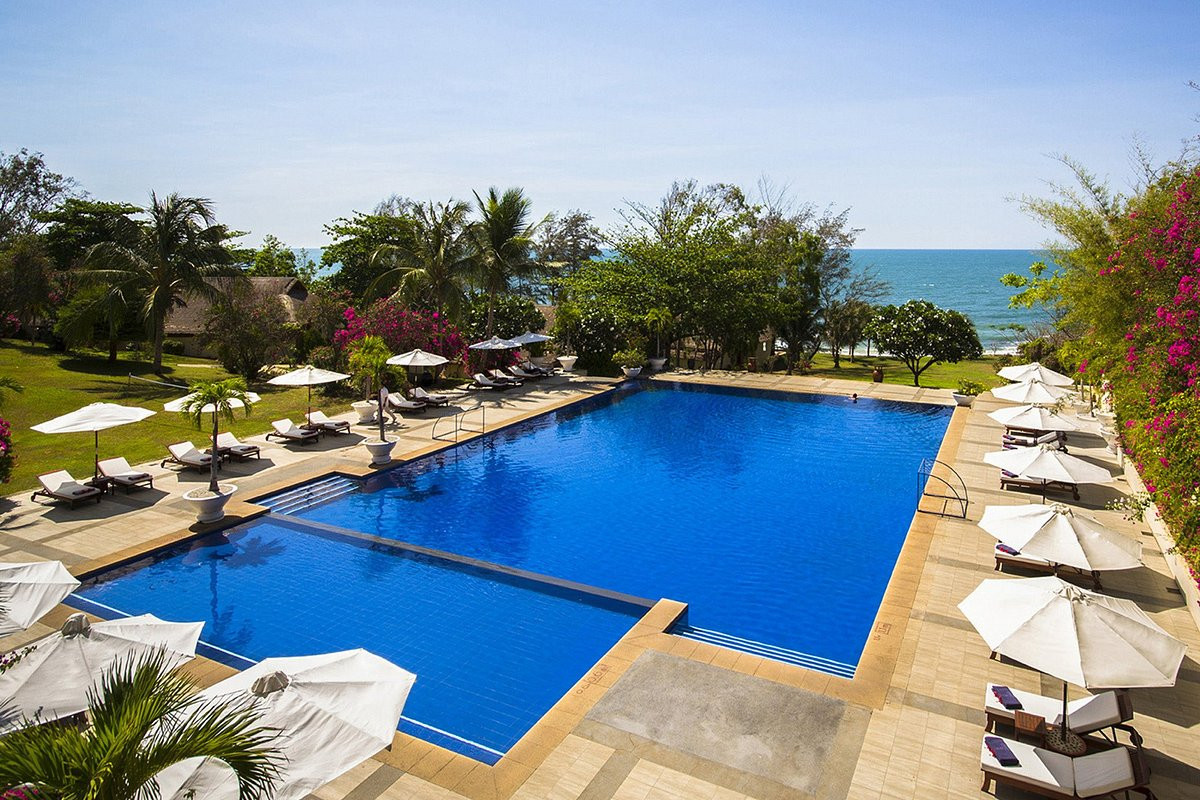 VICTORIA BEACH RESORT & SPA