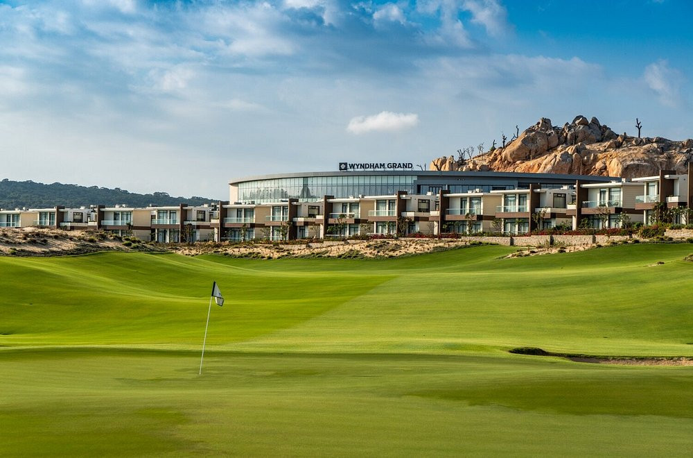 WYNDHAM GRAND KN PARADISE CAM RANH
