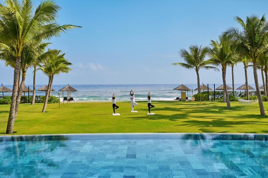 WYNDHAM HOI AN ROYAL BEACHFRONT RESORT & VILLAS фото 4