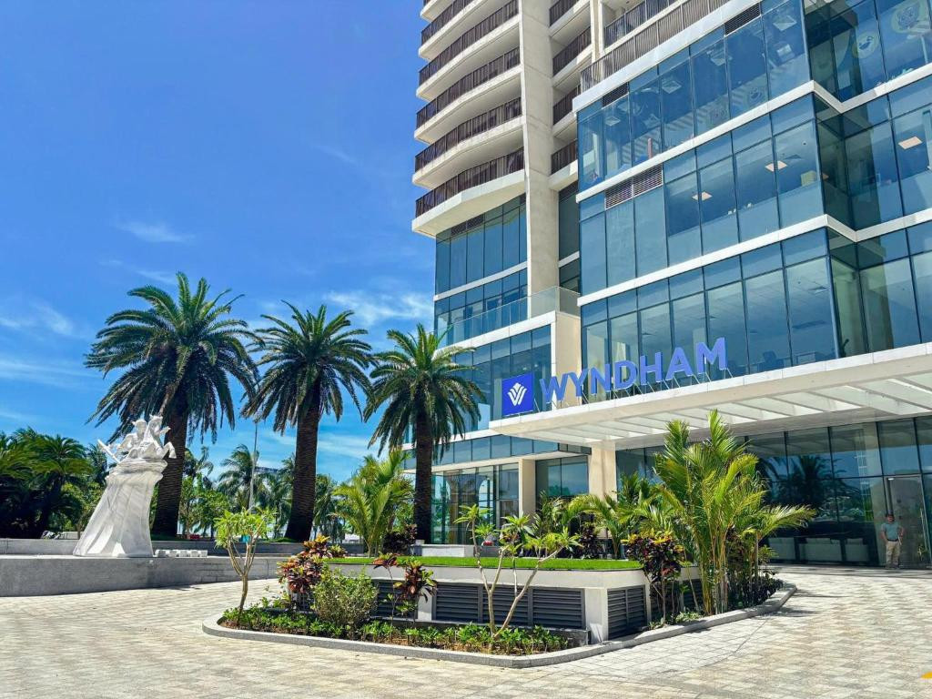 WYNDHAM SOLEIL DANANG HOTEL фото 2