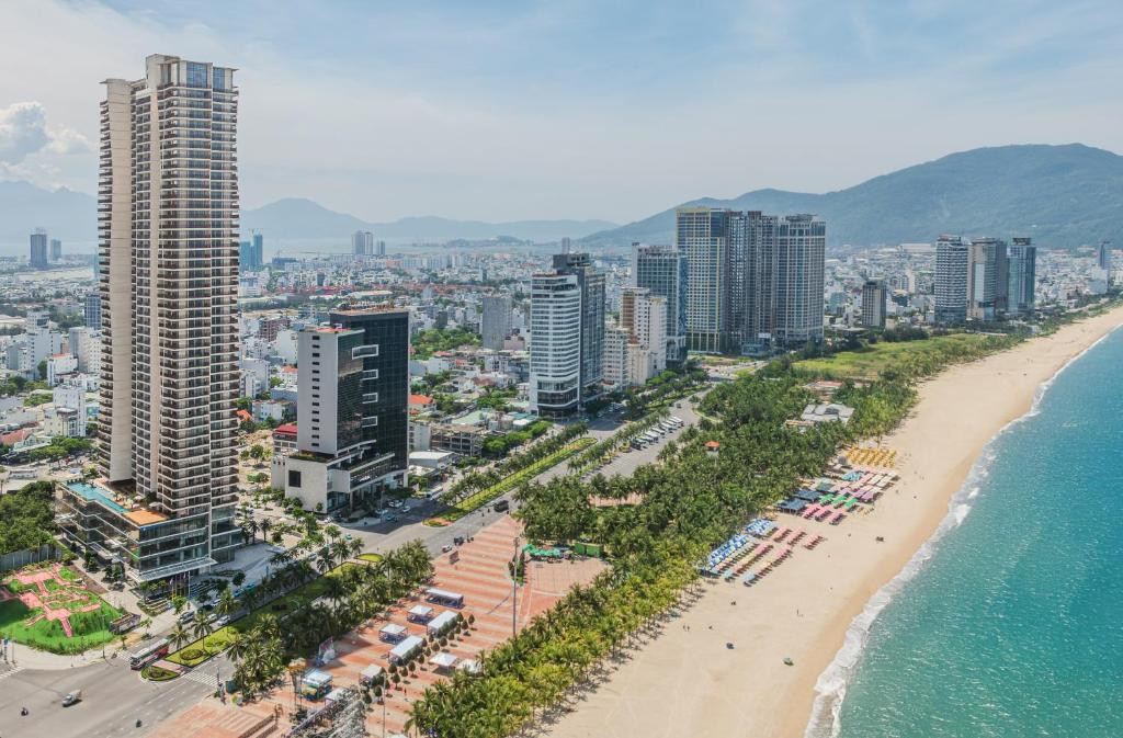 WYNDHAM SOLEIL DANANG HOTEL фото 3