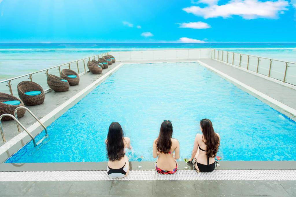 YARRA OCEAN SUITE DANANG фото 3