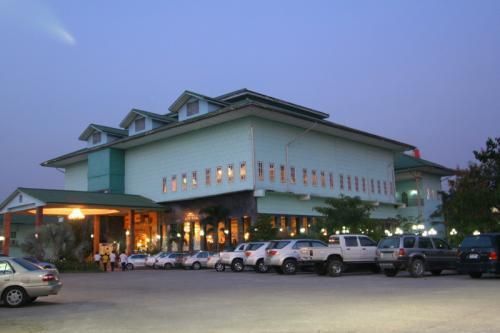 13 COINS AIRPORT GRAND RESORT фото 2