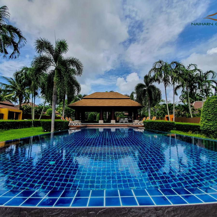SETROVA NAI HARN GRAND POOL VILLA