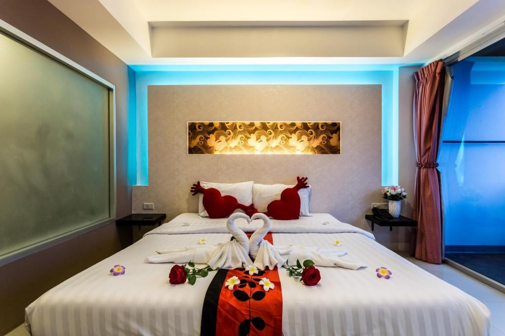 7Q PATONG BEACH HOTEL (EX. 7Q SARIYA RESIDENT) фото 8