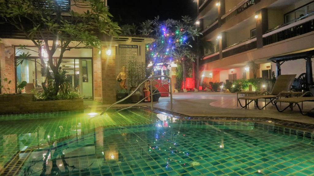 AIYAREE PLACE HOTEL фото 3