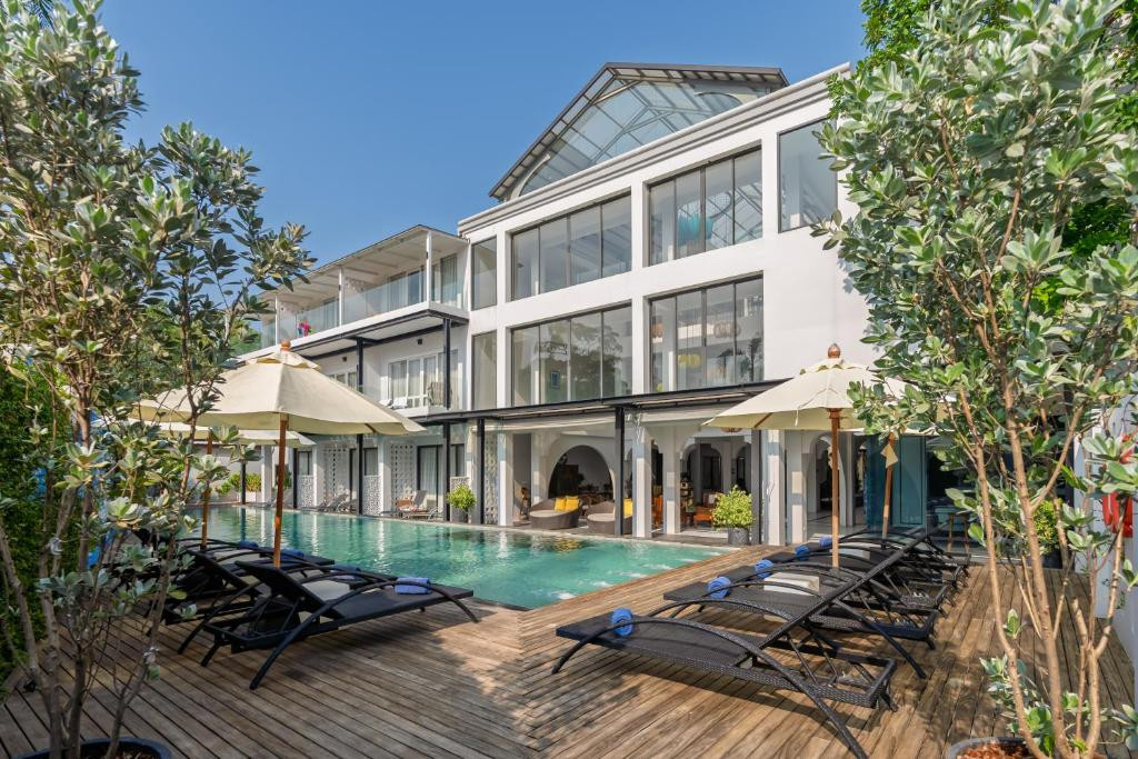 ANONA BEACHFRONT PHUKET RESORT фото 2