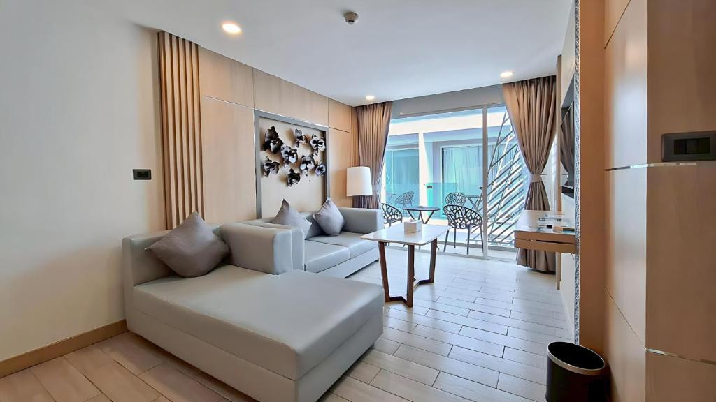 CLARIAN HOTEL BEACH PATONG (EX. ARAYA BEACH RESORT & SPA) фото 5