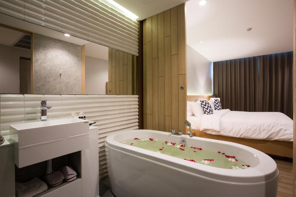 ASIRA BOUTIQUE HUAHIN HOTEL фото 3