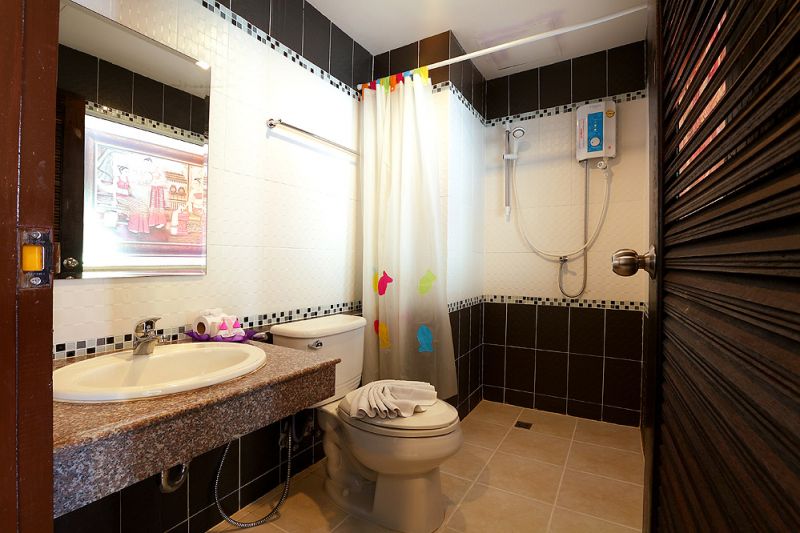 AT HOME BOUTIQUE фото 4