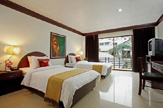 BAMBOO BEACH HOTEL & SPA