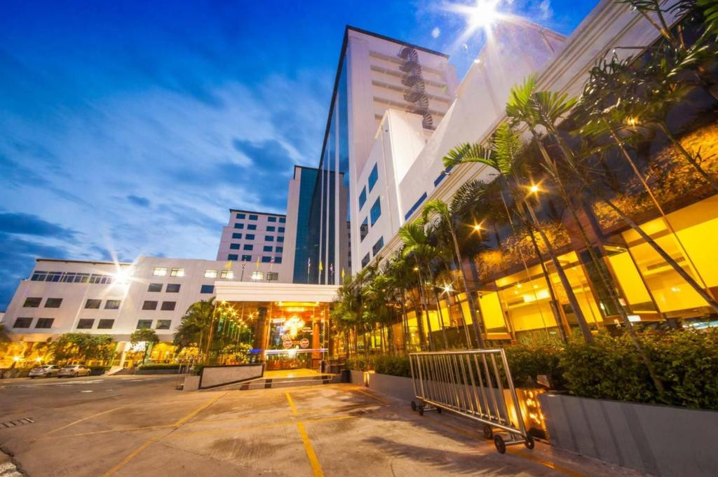 BOUTIQUE CITY фото 2