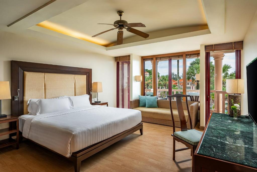 CENTARA GRAND BEACH RESORT PHUKET фото 2