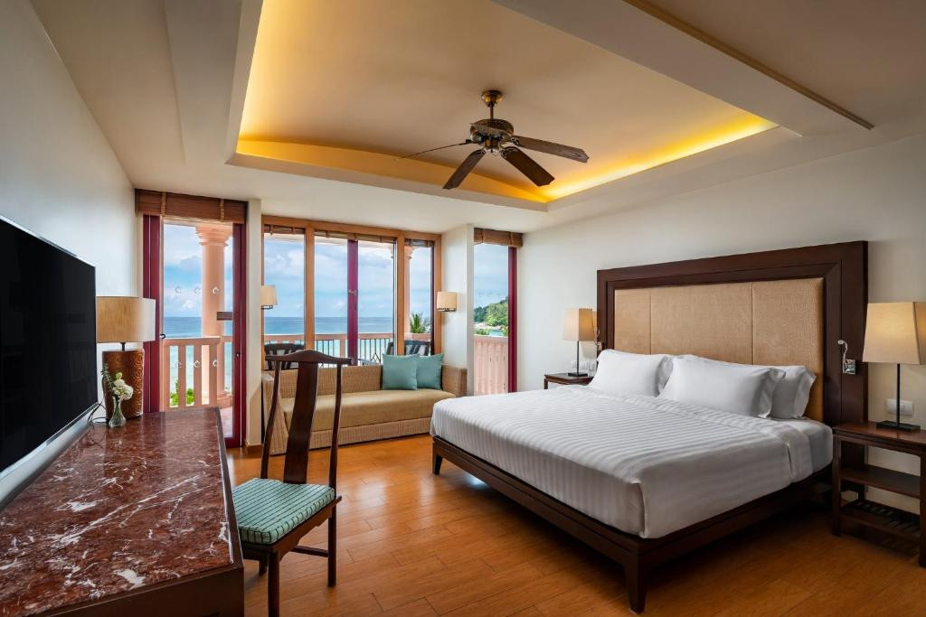 CENTARA GRAND BEACH RESORT PHUKET фото 8