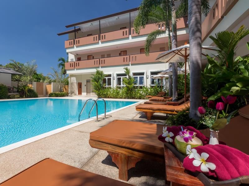 CHAIYAPERUEK SUITES фото 7