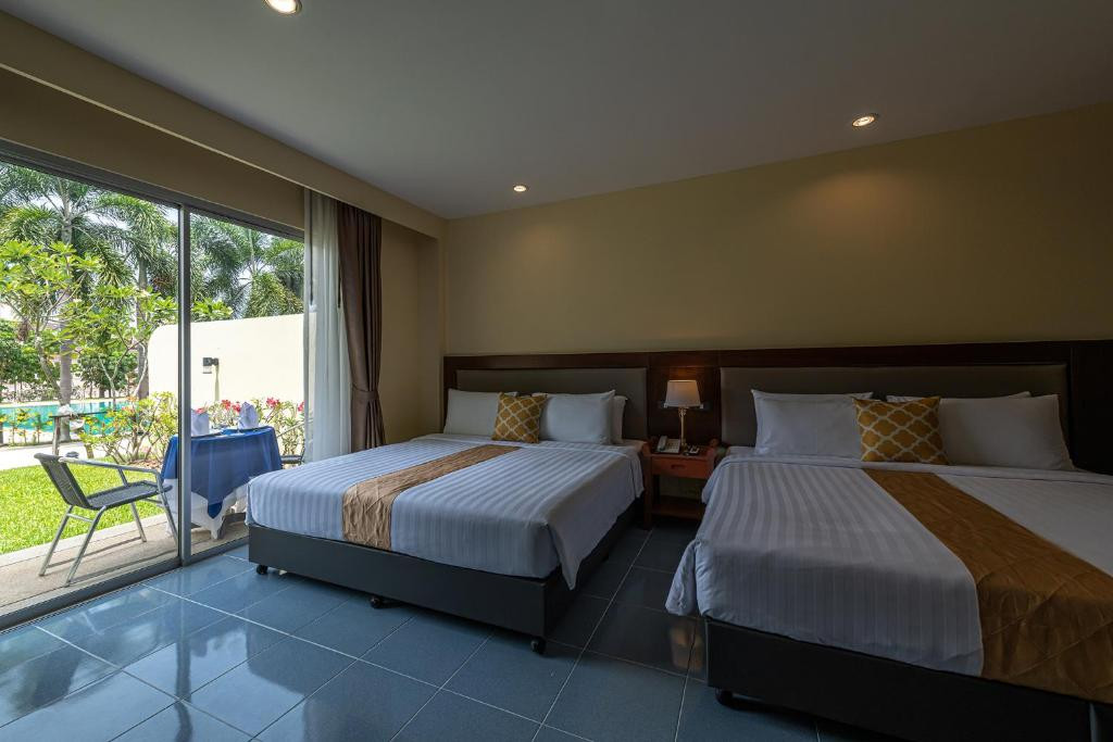 BLUE BEACH GRAND RESORT AND SPA (EX. CHALONG BEACH HOTEL & SPA) фото 8