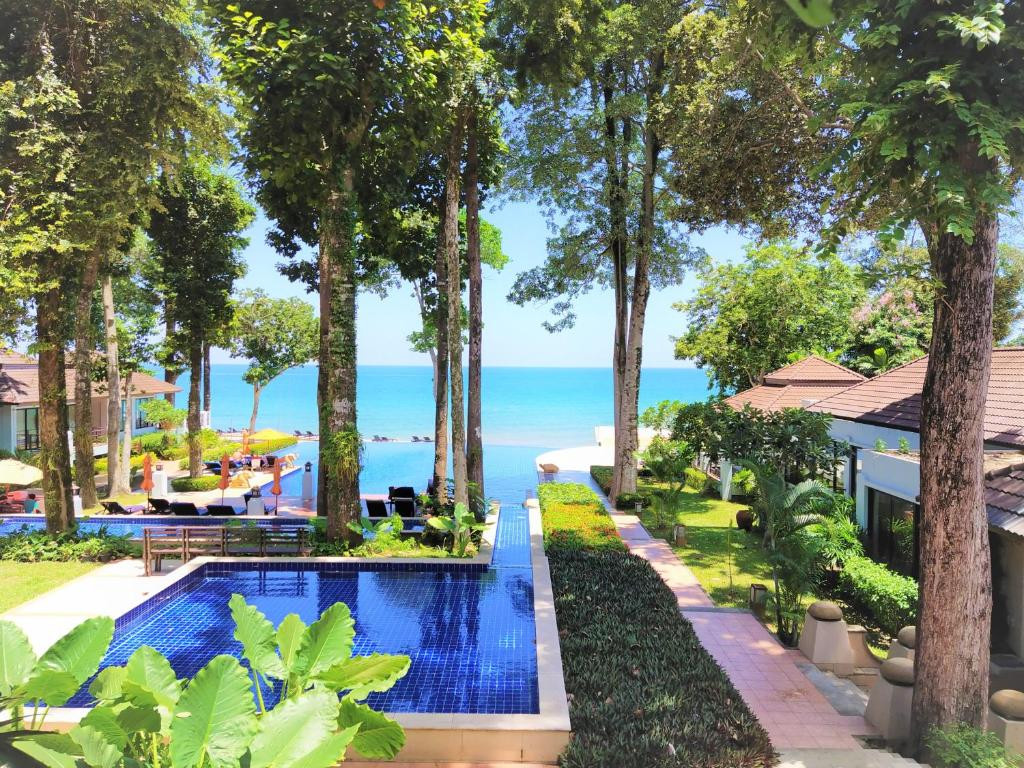 CHANG BURI RESORT & SPA фото 2