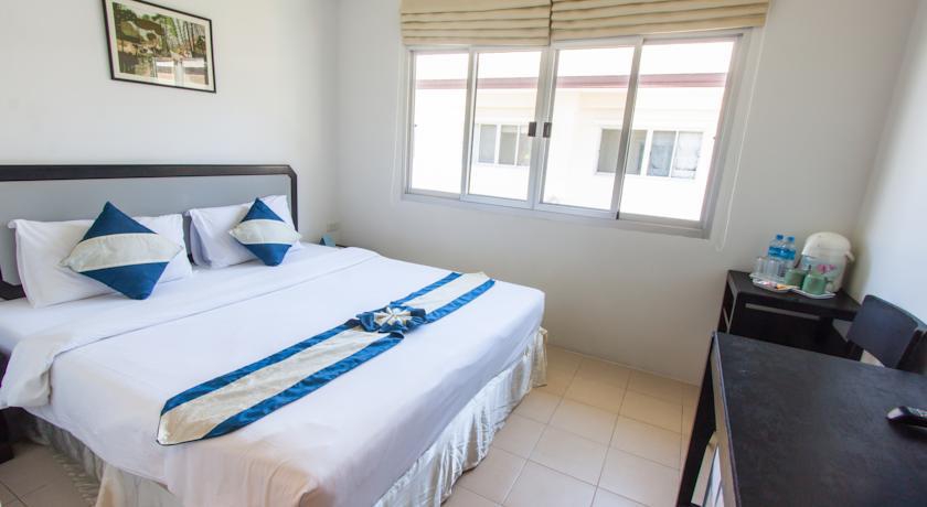 CHARLIE BEACH RESORT фото 4