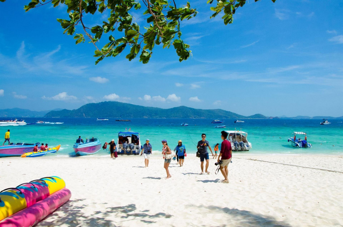 CORAL ISLAND RESORT фото 3