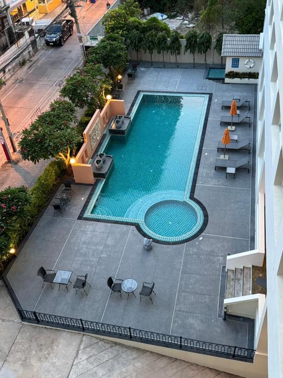 CROWN PATTAYA BEACH HOTEL фото 7
