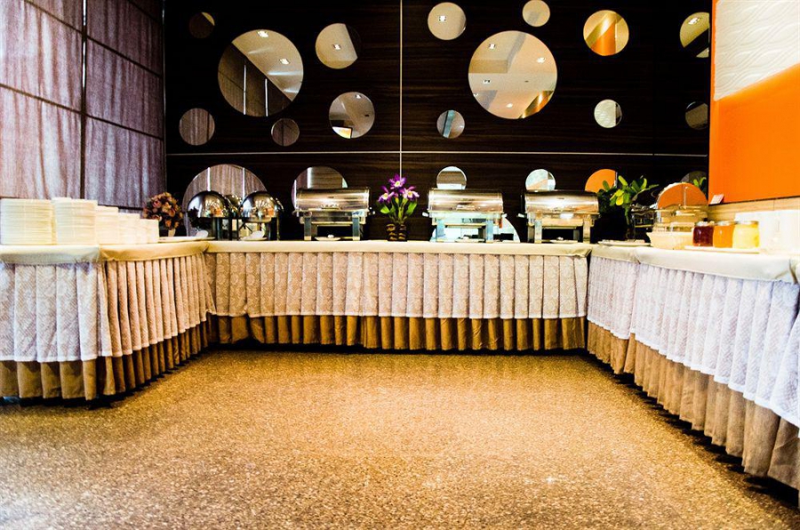 TRIBE HOTEL PATTAYA (EX. ELEVEN JOMTIEN RESORT) фото 4