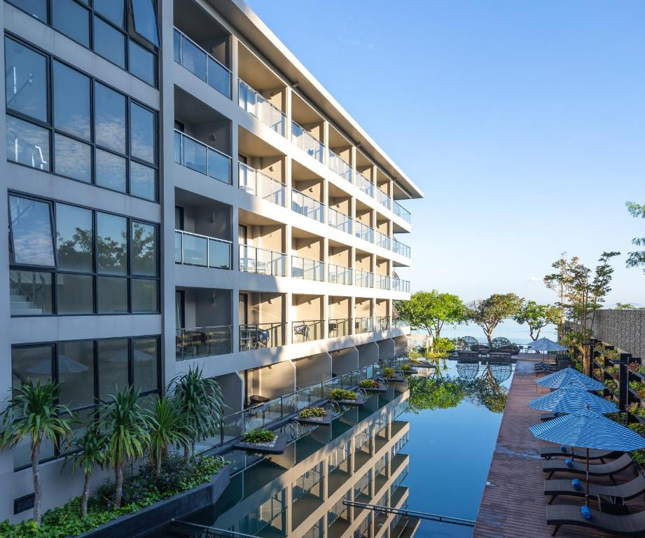 GOLDEN TULIP PATTAYA BEACH RESORT
