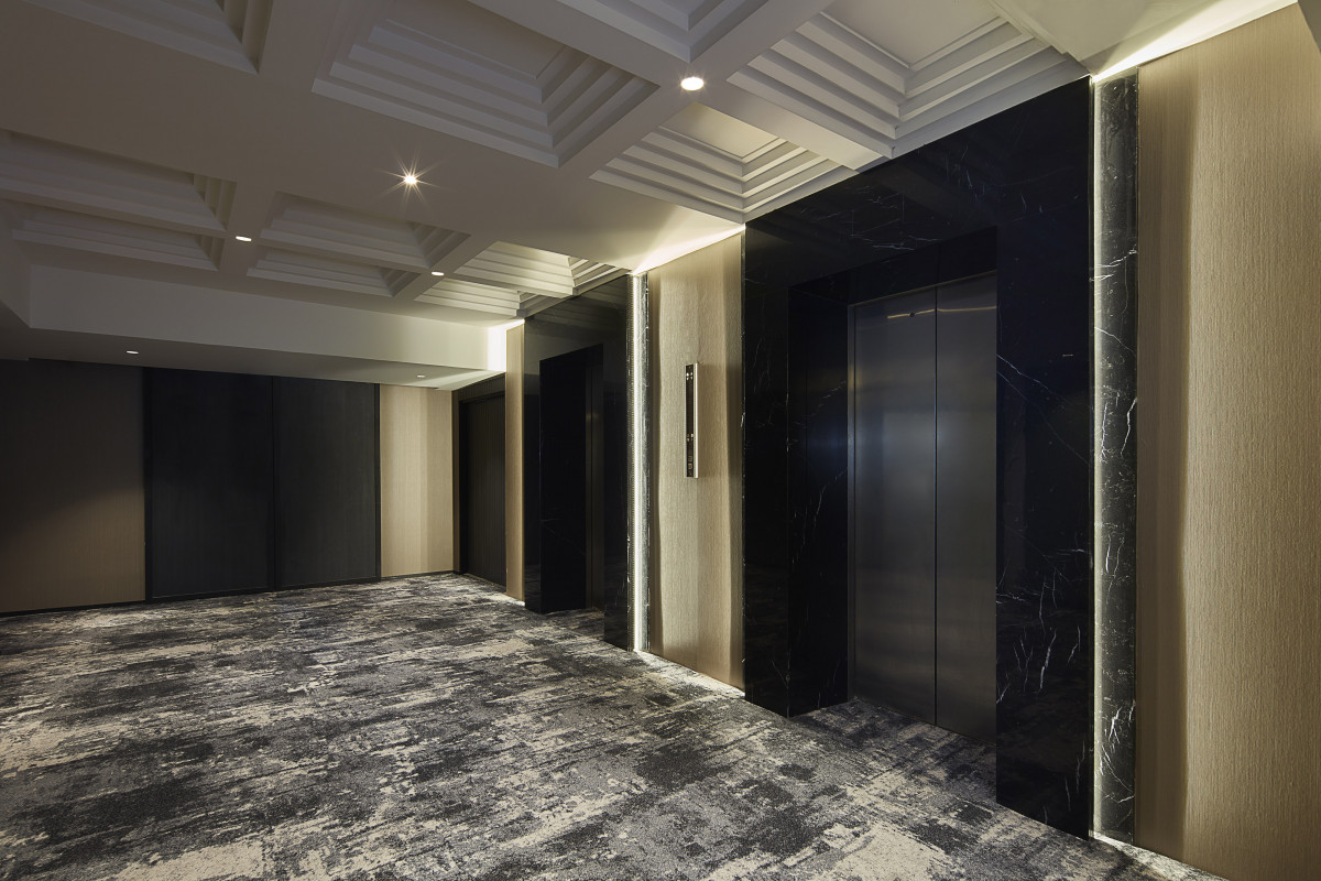 GRACE AT FIVE BY GRACE HOTEL фото 2