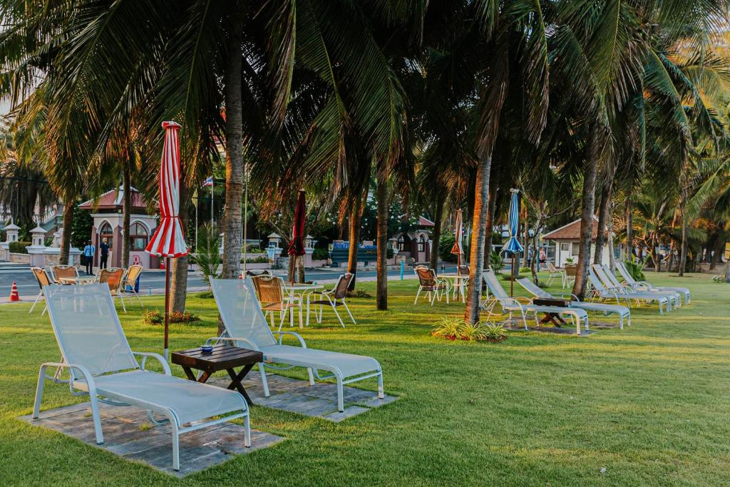GRAND PACIFIC SOVEREIGN RESORT & SPA фото 8