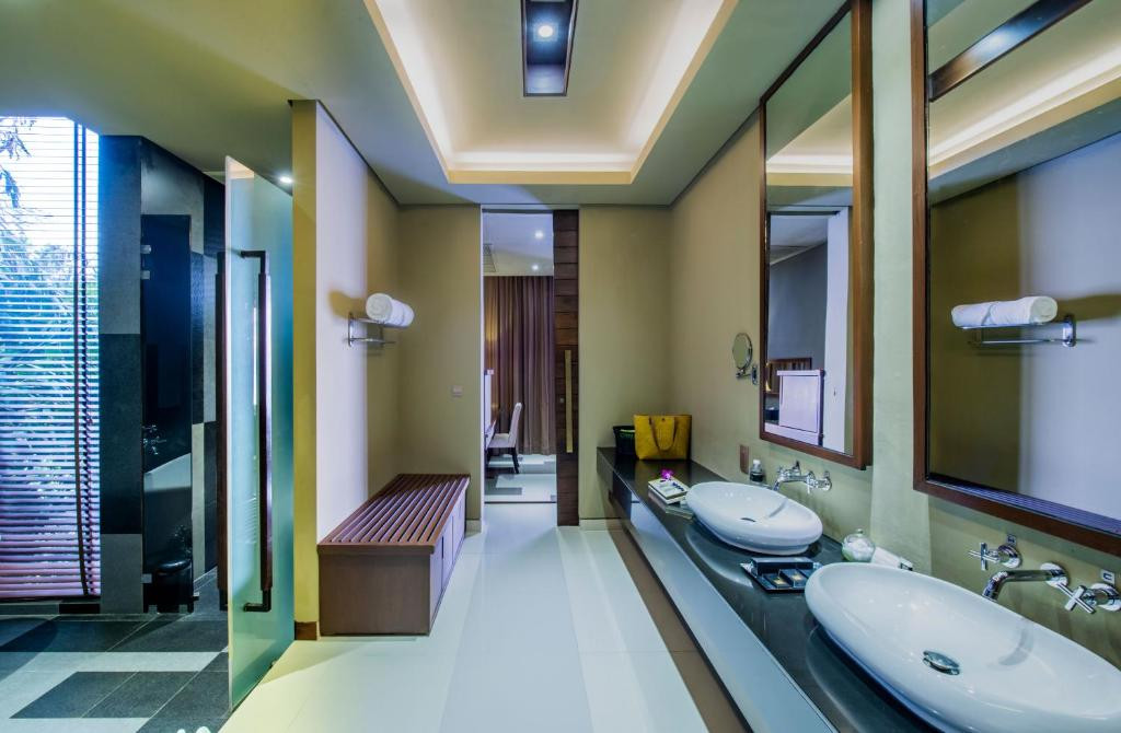 IMPIANA PRIVATE VILLAS фото 8