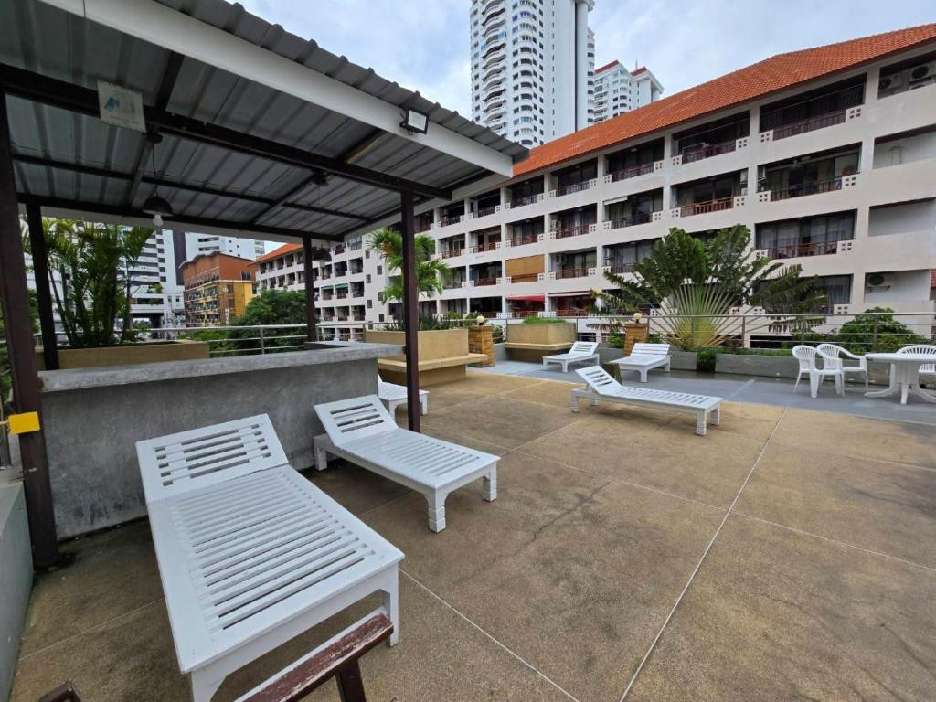 JOMTIEN PLAZA RESIDENCE фото 5