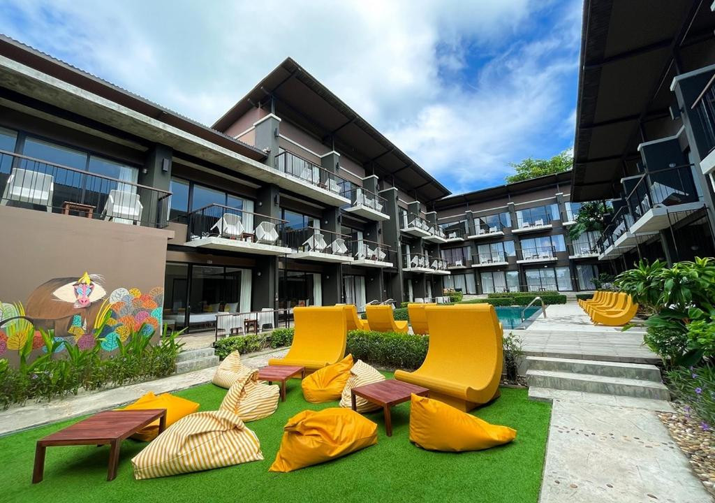 LALUNE BEACH RESORT