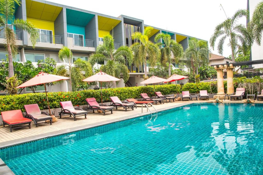 LANTANA PATTAYA HOTEL & RESORT