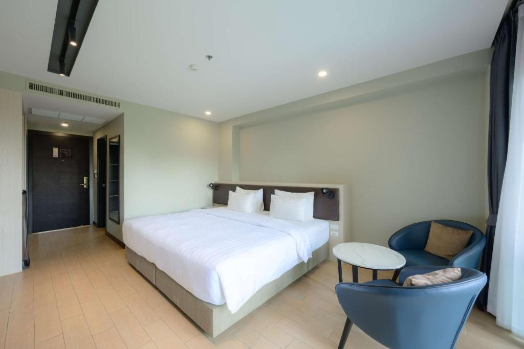 LEWIT HOTEL  фото 2